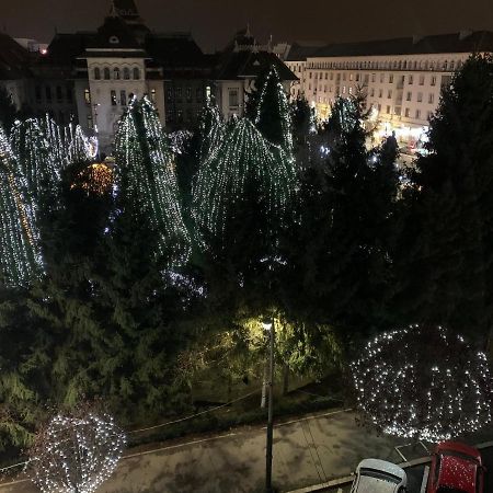 English Apartment Craiova Bagian luar foto